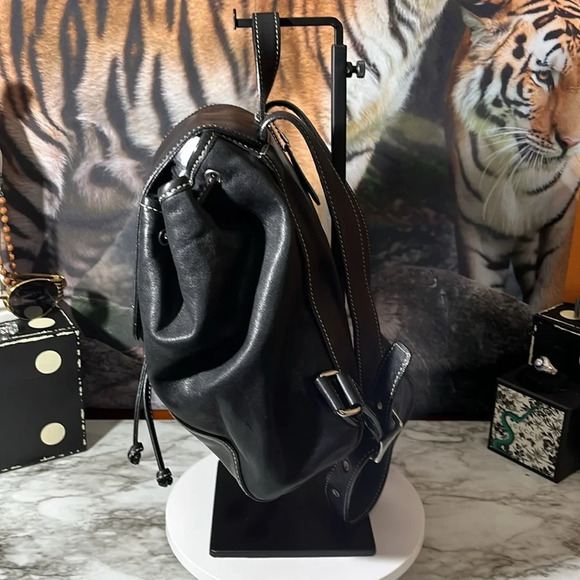 COACH BLACK LEATHER BACKPACK IN EUC - Picture 3 of 17